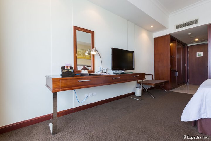 Room 14 of 40