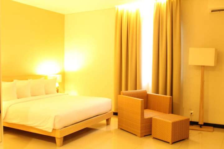 Room 18 of 38