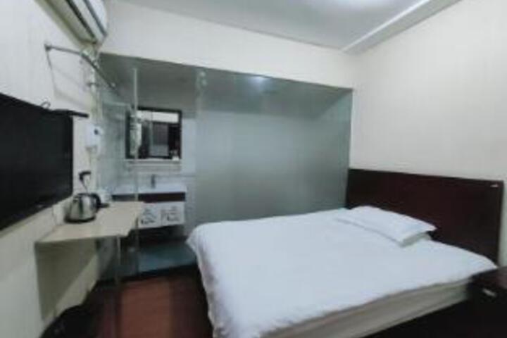 Room 5 of 5