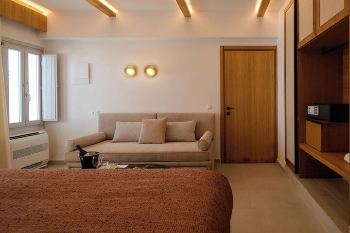 Room 65 of 199