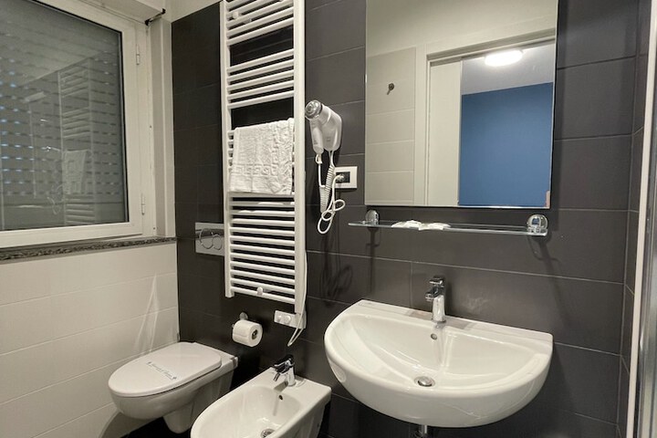 Room 19 of 50