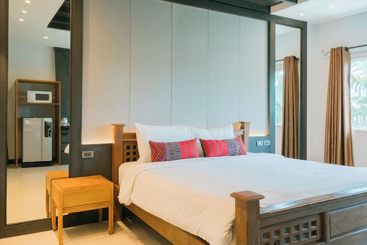Room 27 of 113
