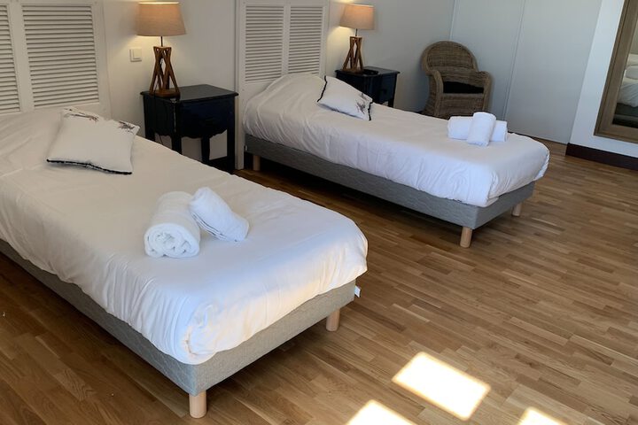 Room 9 of 80