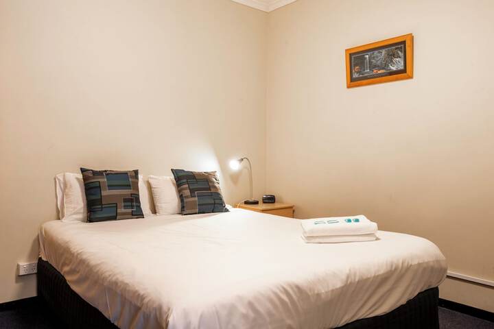 Room 11 of 82