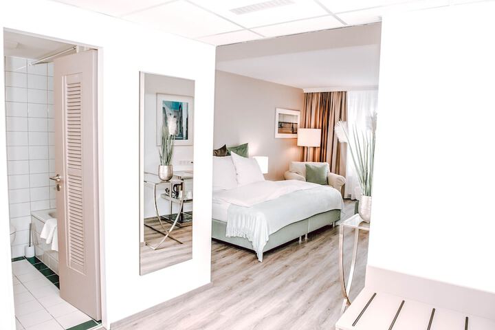 Room 15 of 89