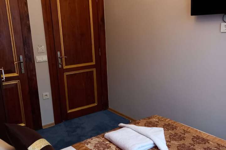 Room 19 of 69