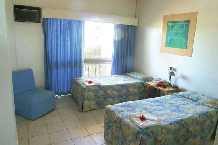 Room 25 of 42