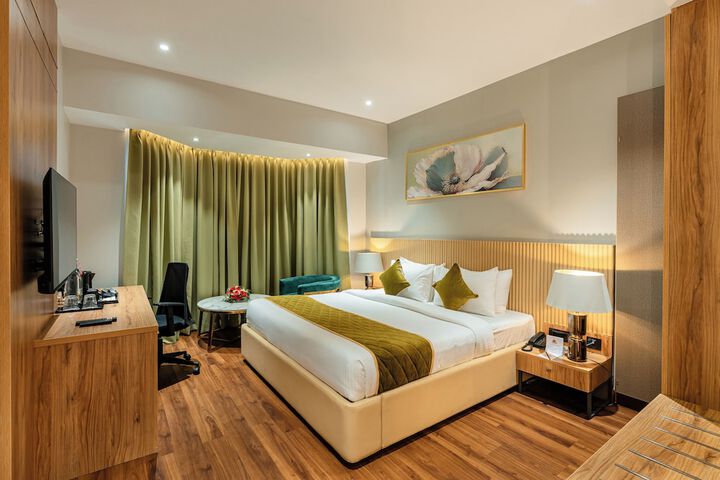 Room 5 of 39