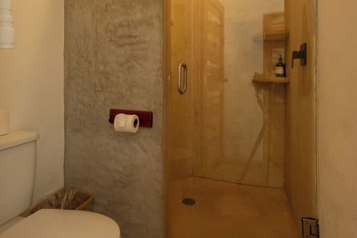 Room 144 of 193