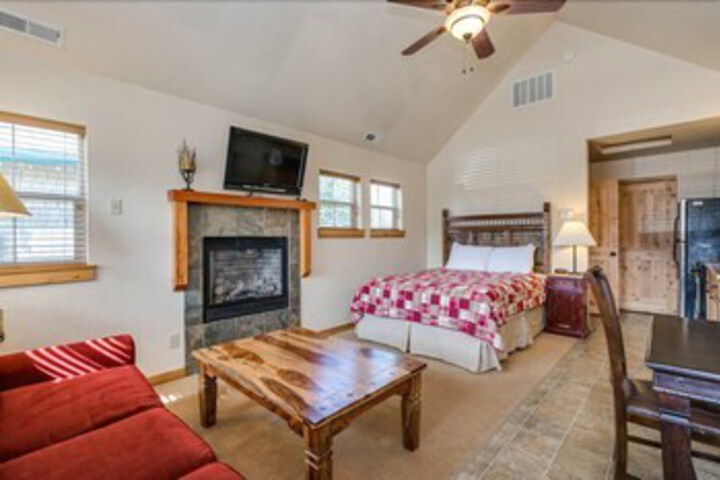 Room 15 of 17
