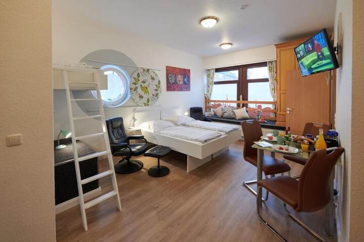 Room 3 of 19