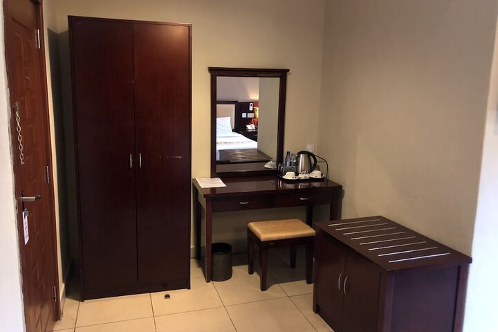 Room 7 of 53