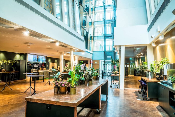 Hotel Lobby