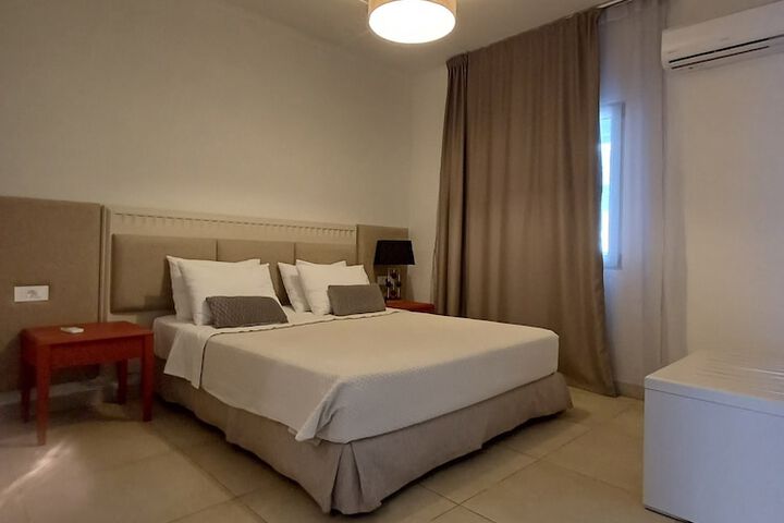 Room 50 of 91
