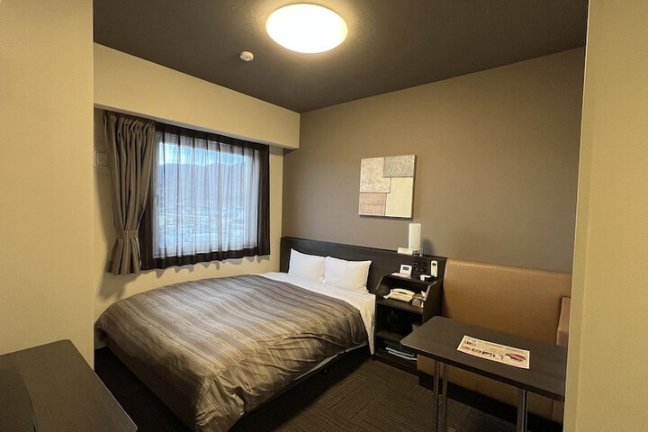 Room 5 of 31
