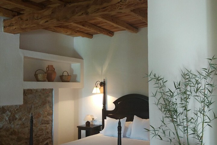Room 4 of 47
