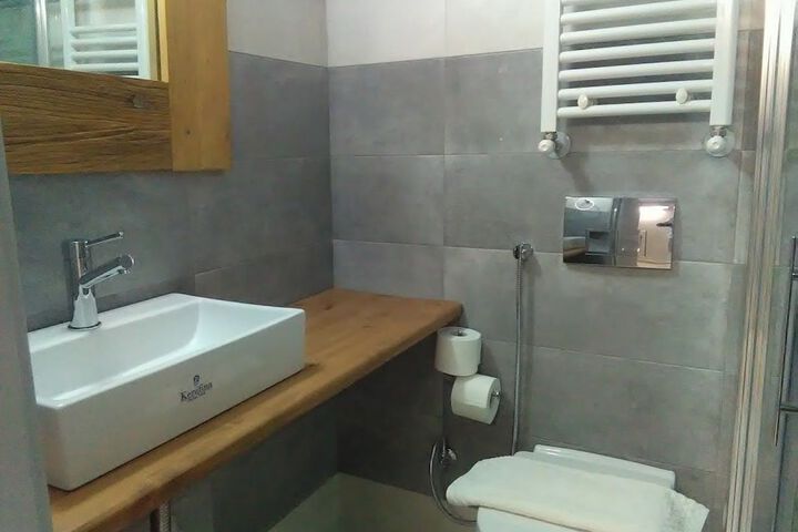 Room 69 of 124