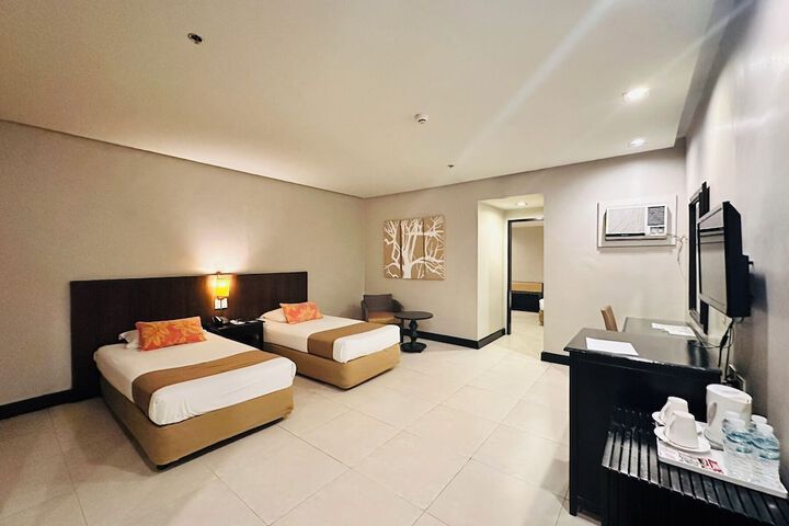 Room 16 of 60