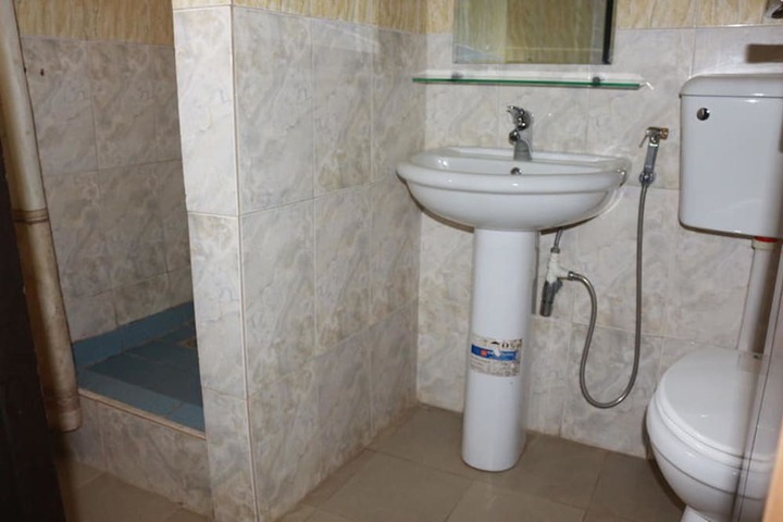 Room 14 of 21