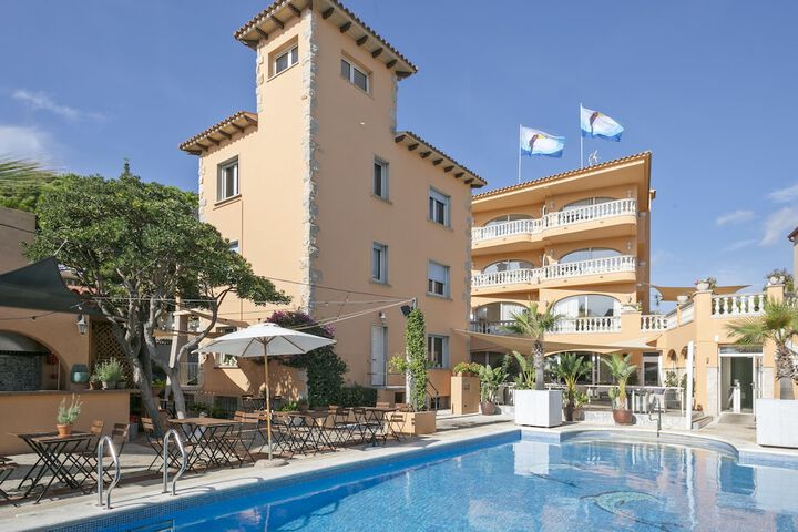 Van Der Valk Hotel Barcarola in Sant Feliu de Guíxols