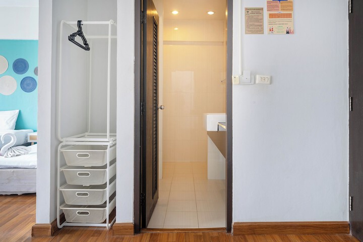 Room 10 of 73
