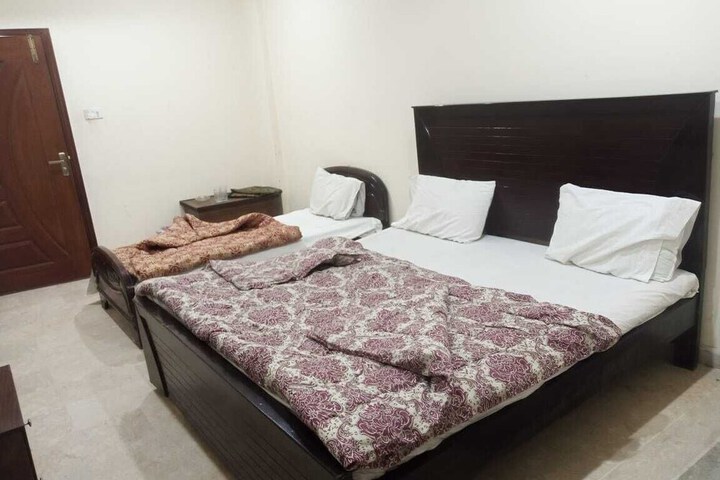 Room 6 of 6