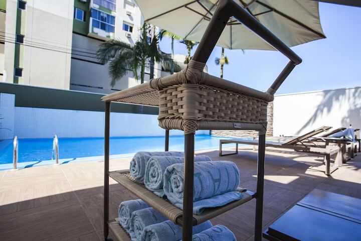 Pool 57 of 90