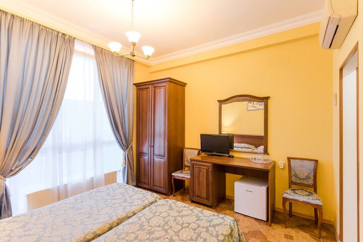 Room 19 of 50
