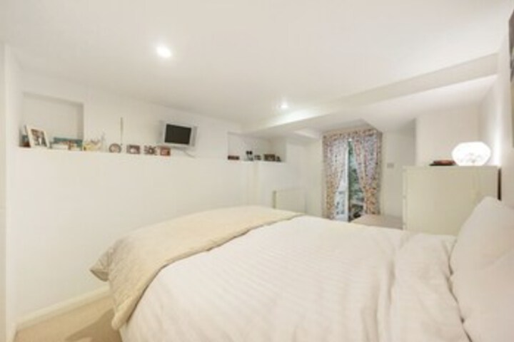 Room 14 of 17
