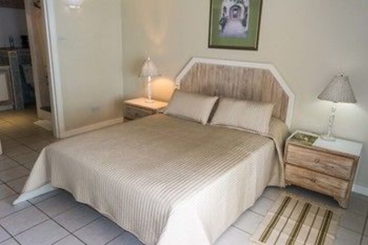 Room 7 of 37