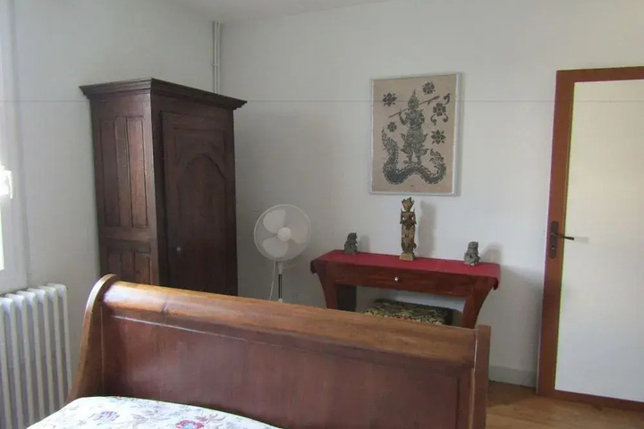 Room 5 of 17