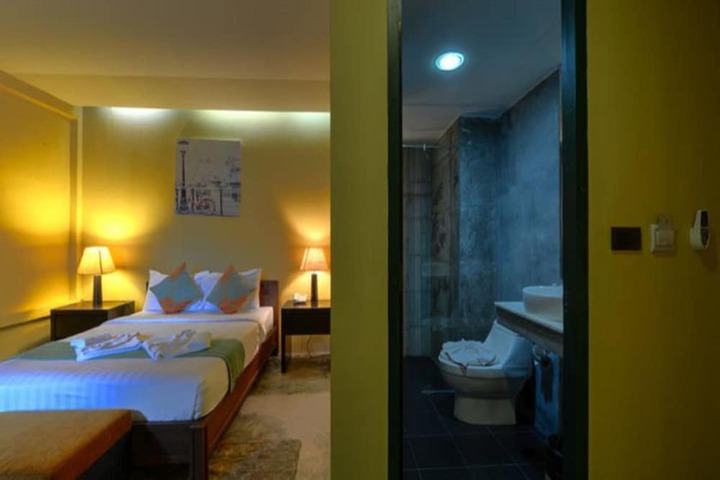 Room 48 of 124