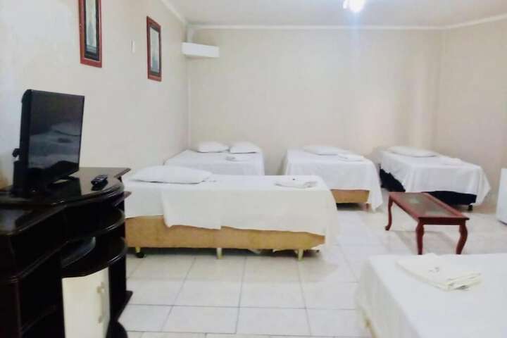 Room 9 of 34