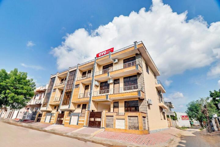 OYO Flagship Shree Ji Hotel