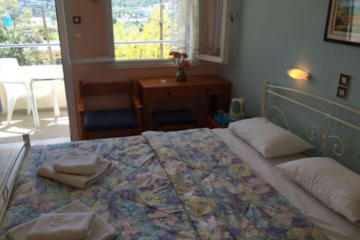 Room 12 of 39