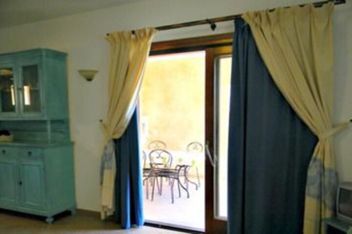 Room 11 of 21