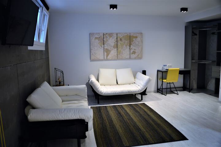 Room 14 of 47