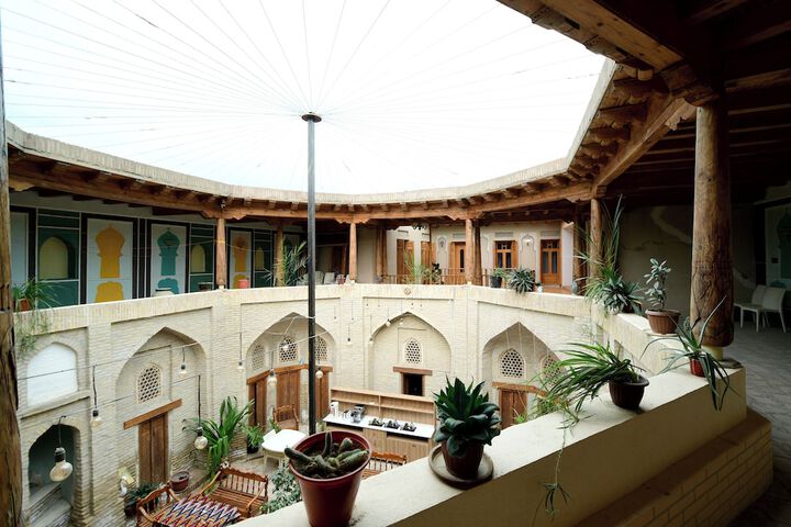 AIST HOTEL