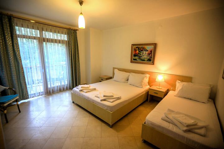Room 8 of 38