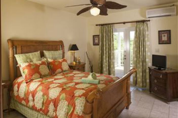 Room 13 of 22