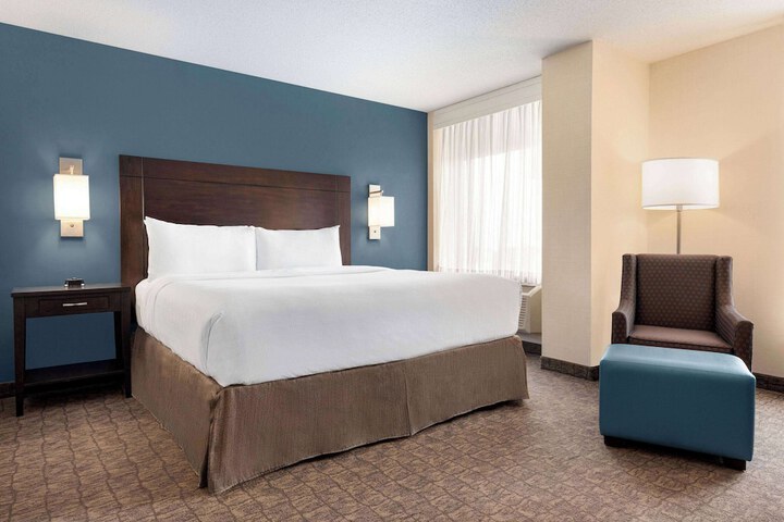 Room 21 of 61