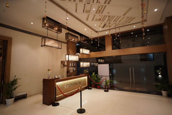Hotel Interior 4 of 72