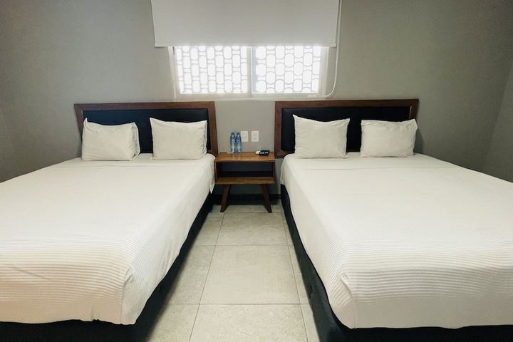 Room 16 of 21