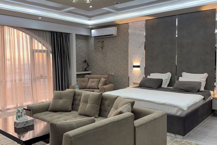 Room 38 of 68