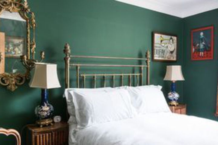 Room 8 of 20