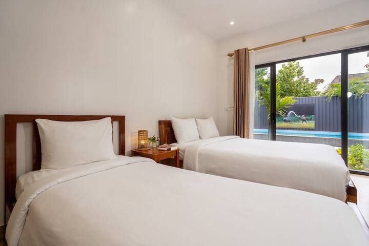 Room 6 of 70