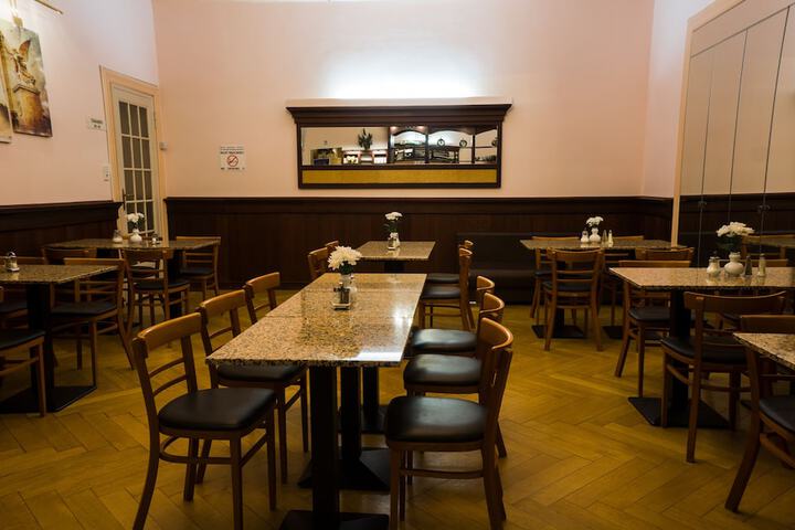 Dining 42 of 52