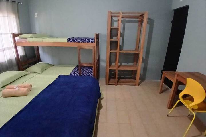 Room 32 of 61