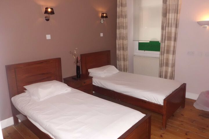 Room 4 of 58