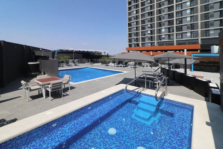 Pool 40 of 58